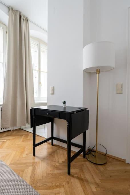Historic Heart Apartment Wenen Buitenkant foto